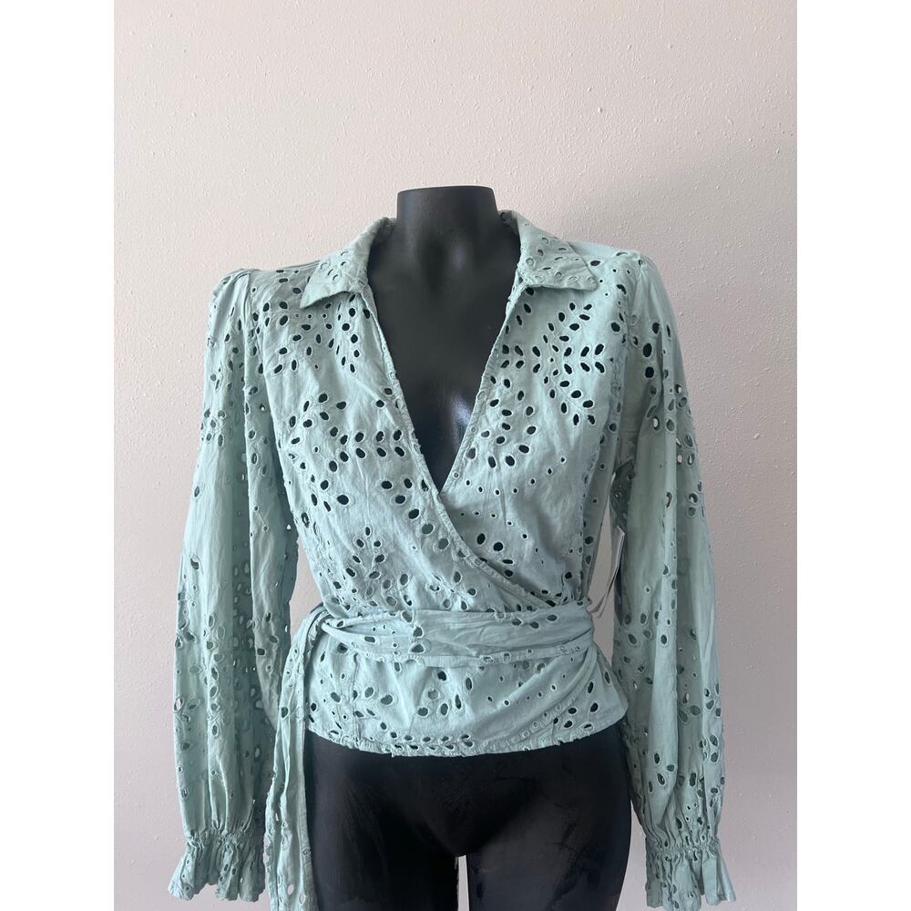 Guess Wrap Top Blouse NWT women’s M Kamy tie front Open‎ Eyelet Y2K Cottagecore